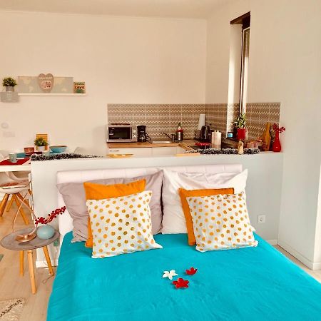 Sunny Deluxe Apt. & Terrace Budapest Exterior photo