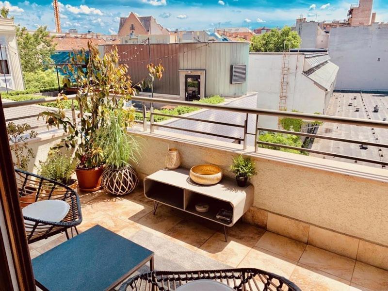 Sunny Deluxe Apt. & Terrace Budapest Exterior photo