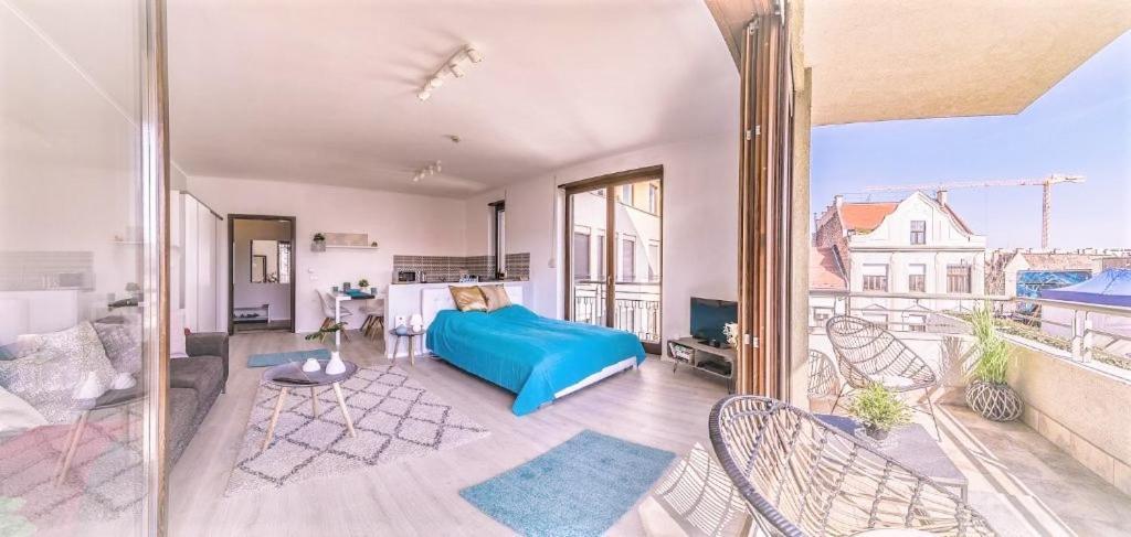 Sunny Deluxe Apt. & Terrace Budapest Exterior photo
